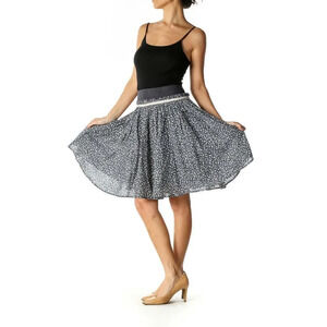 NWOT French Connection Women's White & Black Mini Retro‎ Flared Skirt Siz…